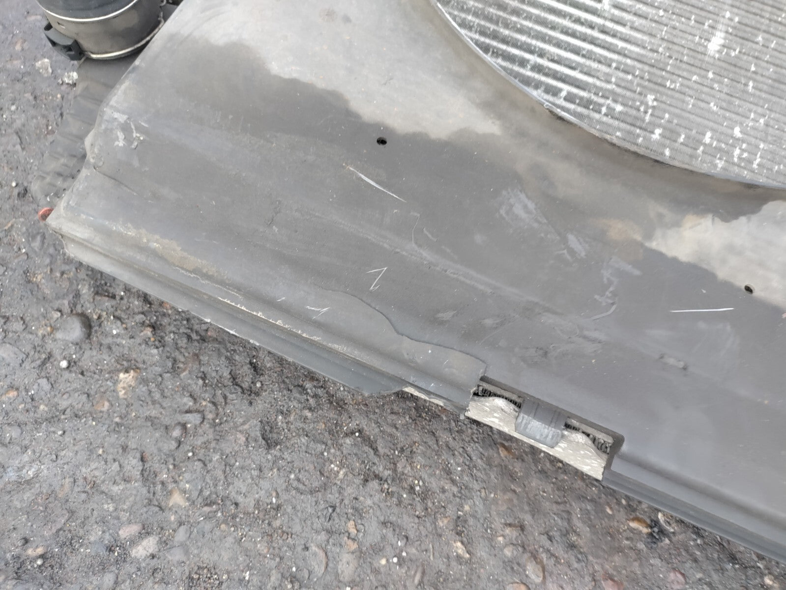 MERCEDES BENZ 2012 W639 2.1 DIESEL RADIATOR A6395004200