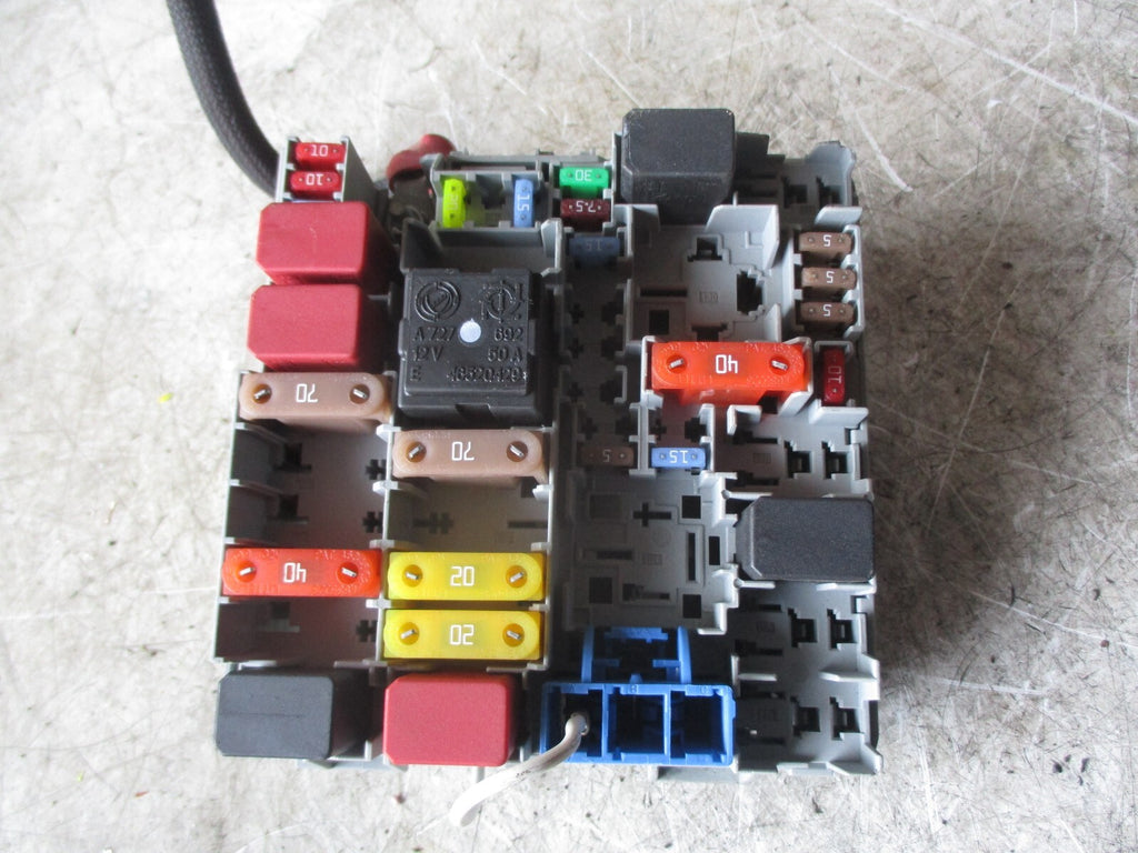 FIAT PUNTO MK3 2008 UNDER BONNET FUSE BOX 13687866