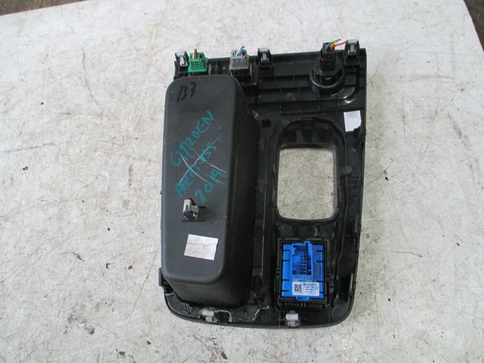 2019 CITROEN C5 AIRCROSS HANDBRAKE PARKING BRAKE SWITCH BUTTON HAND BRAKE