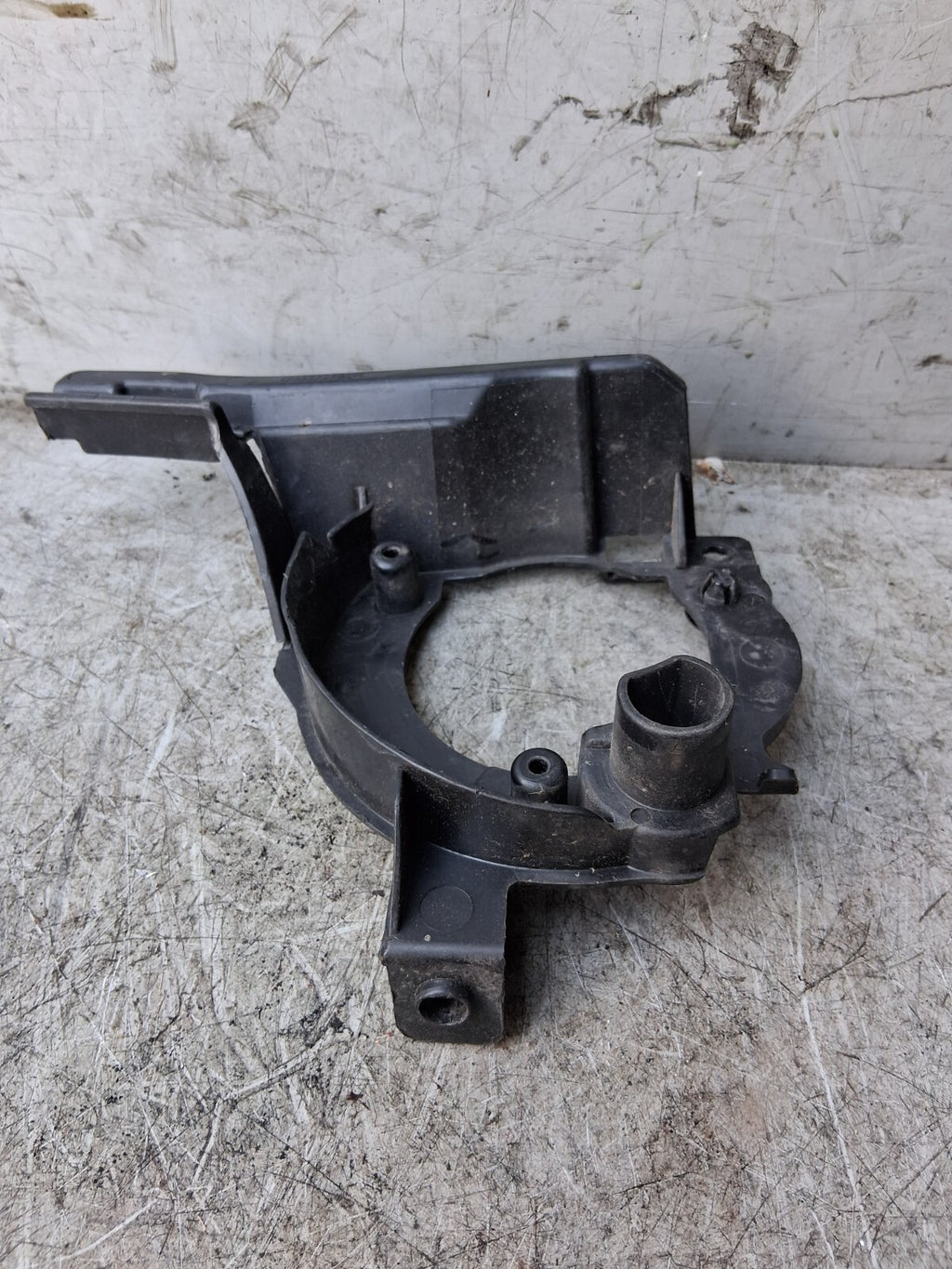 CITROEN C5 AIRCROSS NSF PASSENGER SIDE FRONT LEFT FOG LIGHT BRACKET 39229552