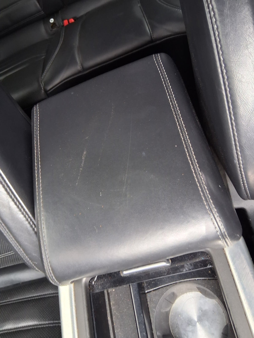 2016 RANGE ROVER EVOQUE L538 CENTER CONSOLE LEATHER ARM REST