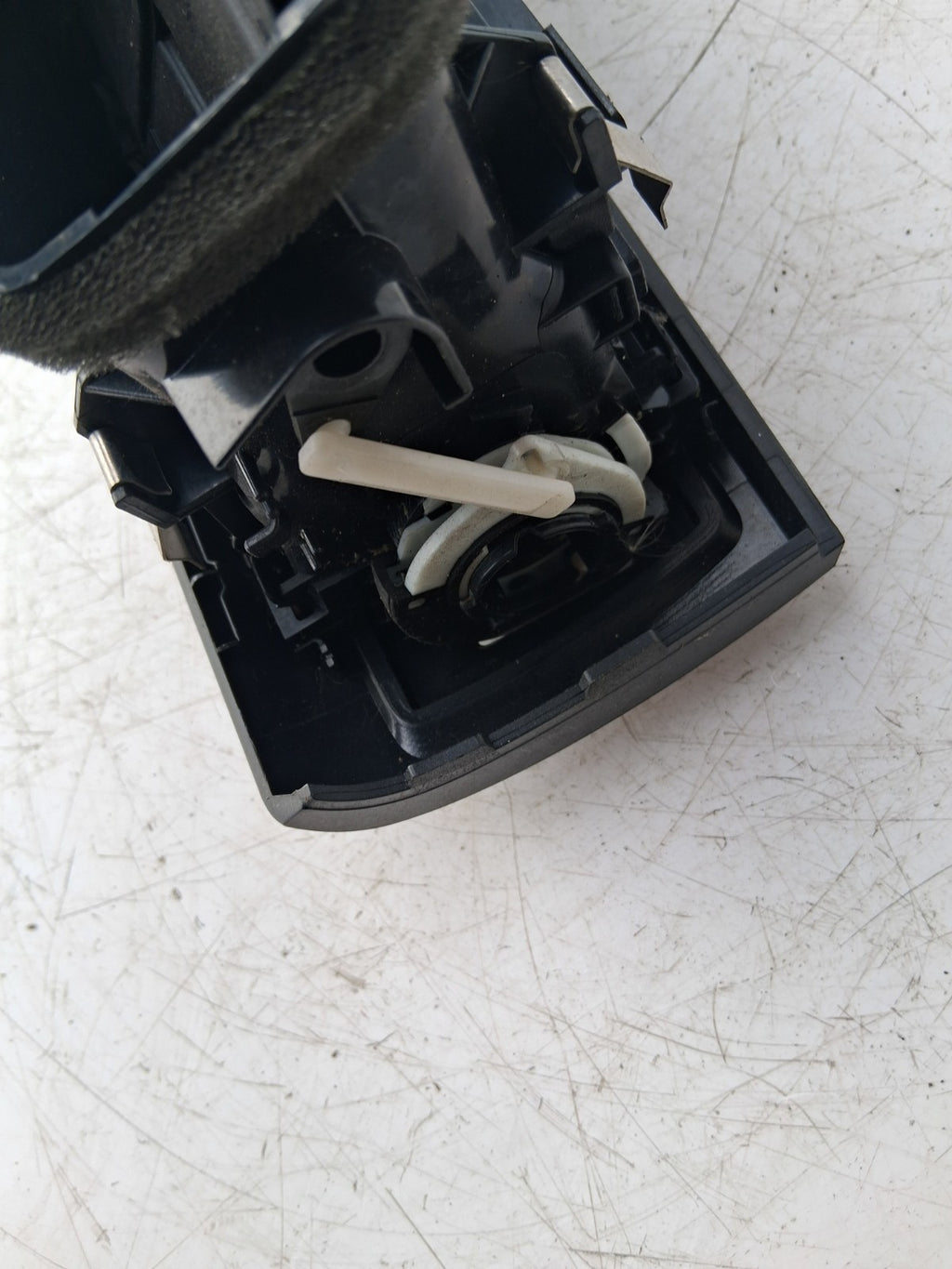 BMW 1 SERIES F20 2015 CENTRE CONSOLE DASHBOARD TRIM WITH AIR VENT 507891