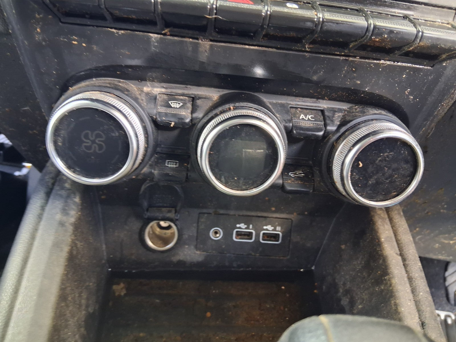 2024 RENAULT CLIO FACELIFT MK5 AC HEATER CLIMATE CONTROL SWITCH PANEL