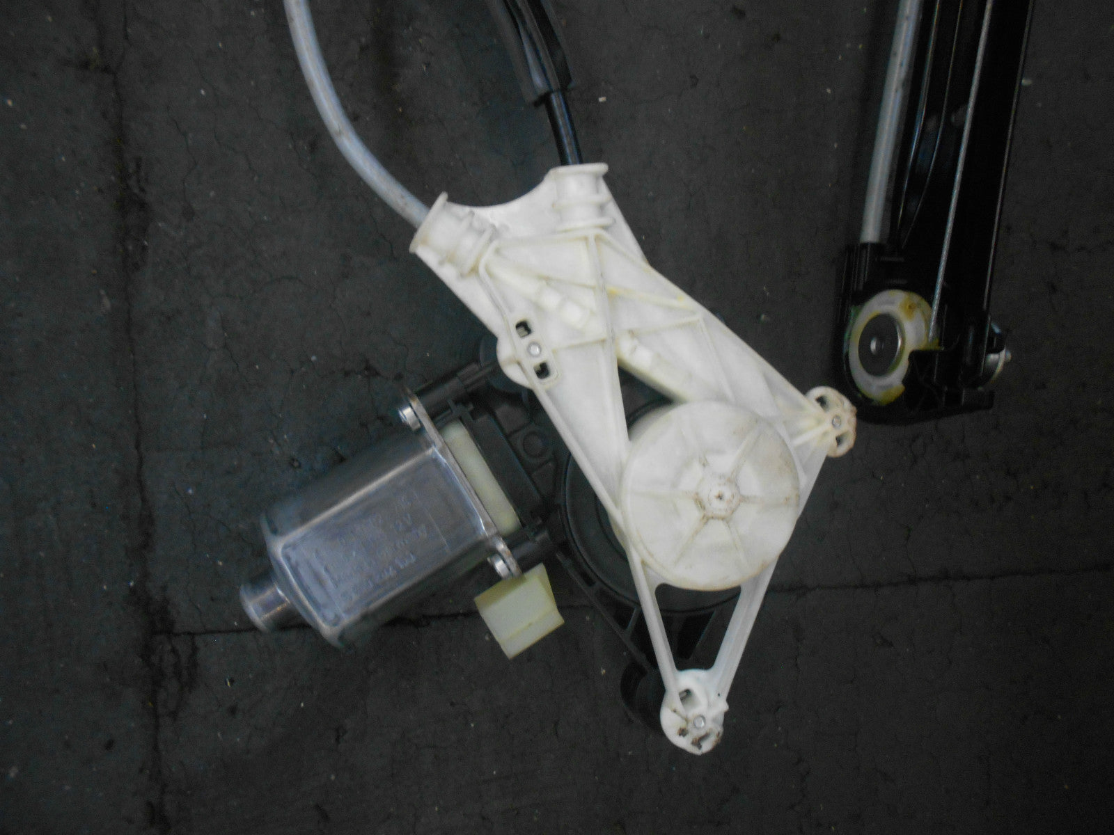 AUDI A3 8V 2013 NSF PASSENGER FRONT WINDOW MOTOR REGULATOR 8V4837461 5Q959802B