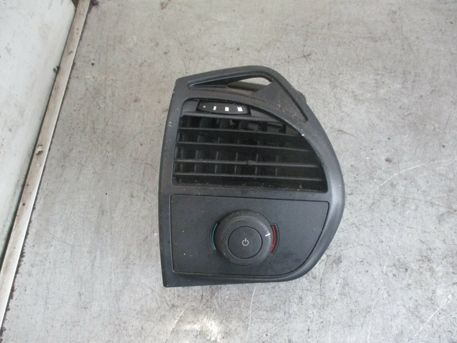 CITROEN C4 GRAND PICASSO NS PASSENGER SIDE AIR VENT & HEATER CONTROLS 9652389577