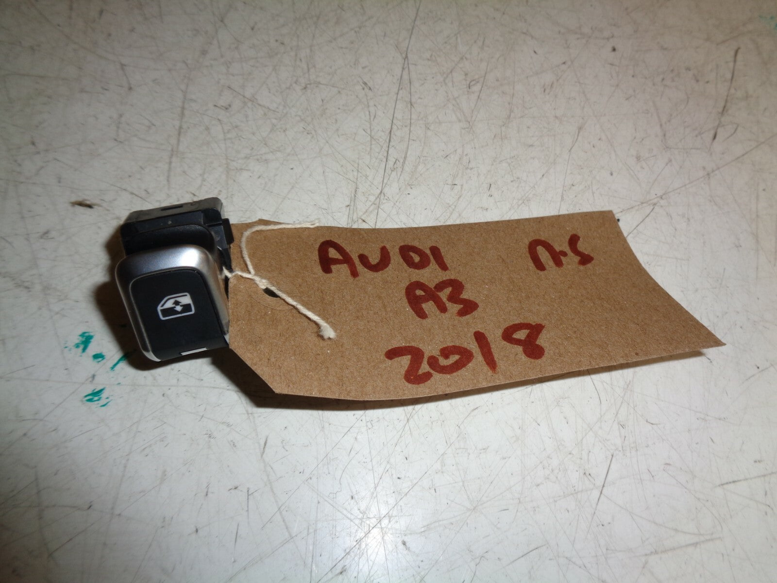 AUDI A3 MK3 8V 2017- ONWARD NSF PASSENGER SIDE FRONT WINDOW SWITCH 8V0959855