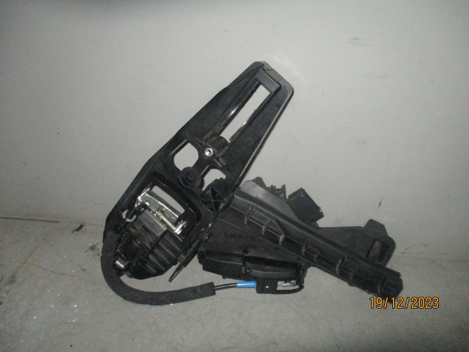FORD MONDEO MK5 2017 OSR DRIVER SIDE REAR DOOR LOCK MECHANISM BM5AA26412CG