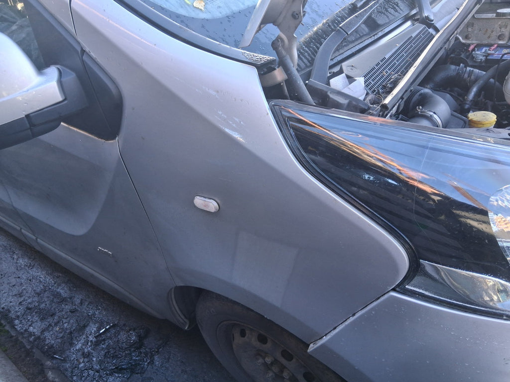 2017 VAUXHALL VIVARO MK2 OSF DRIVER SIDE FRONT RIGHT WING PANEL SILVER L193