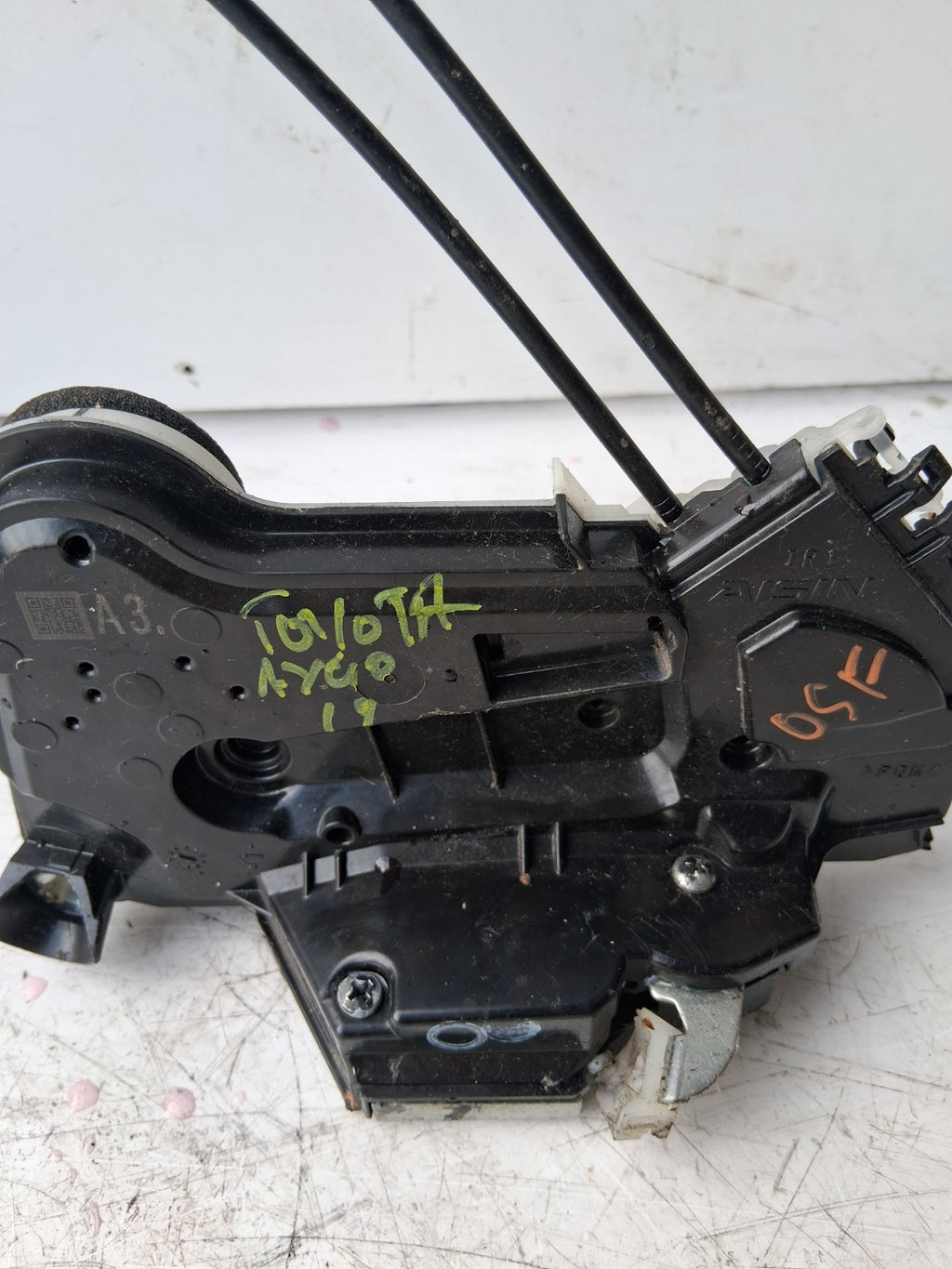 2019 TOYOTA AYGO MK2 2019 OSF DRIVER SIDE FRONT DOOR LOCK MECHANISM