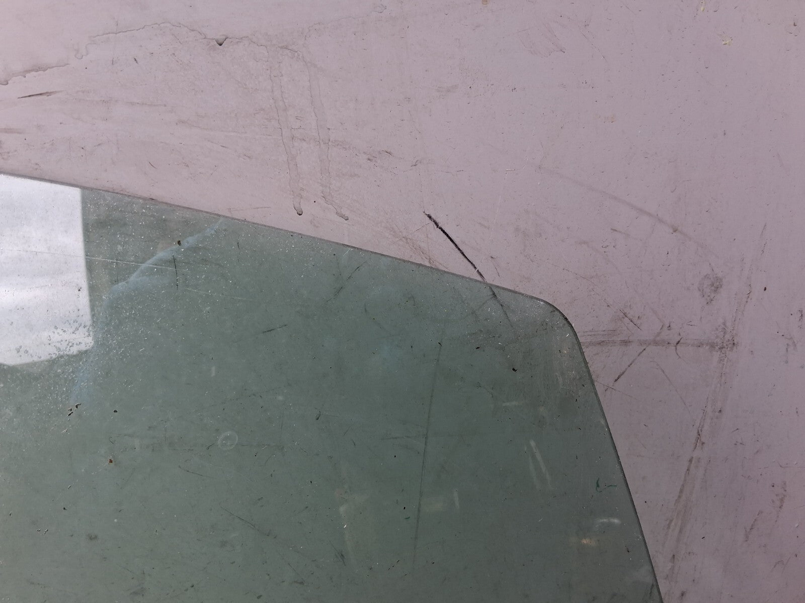FORD B MAX 2013 OSF DRIVER SIDE FRONT RIGHT WINDOW GLASS 43R00098