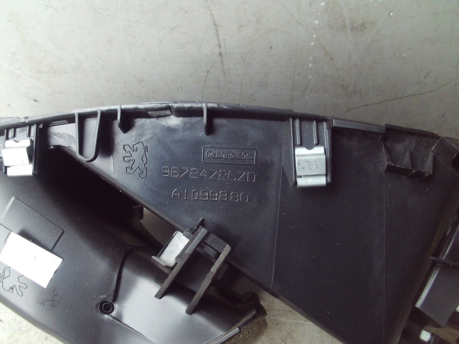 2010 PEUGOET 207 AIR VENT DASH HEATER DASHBOARD CENTRE TRIM SURROUND 96724726ZD