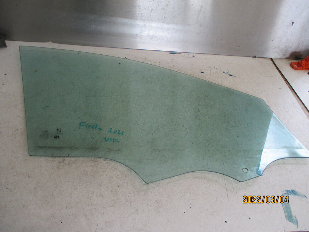 2021 FORD FIESTA MK8 5 DOOR NSF PASSENGER SIDE FRONT DOOR WINDOW GLASS