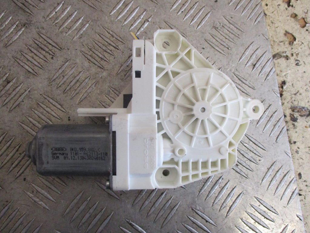 AUDI A1 2013 5 DOOR OSF DRIVER SIDE FRONT WINDOW MOTOR 8K0959802C