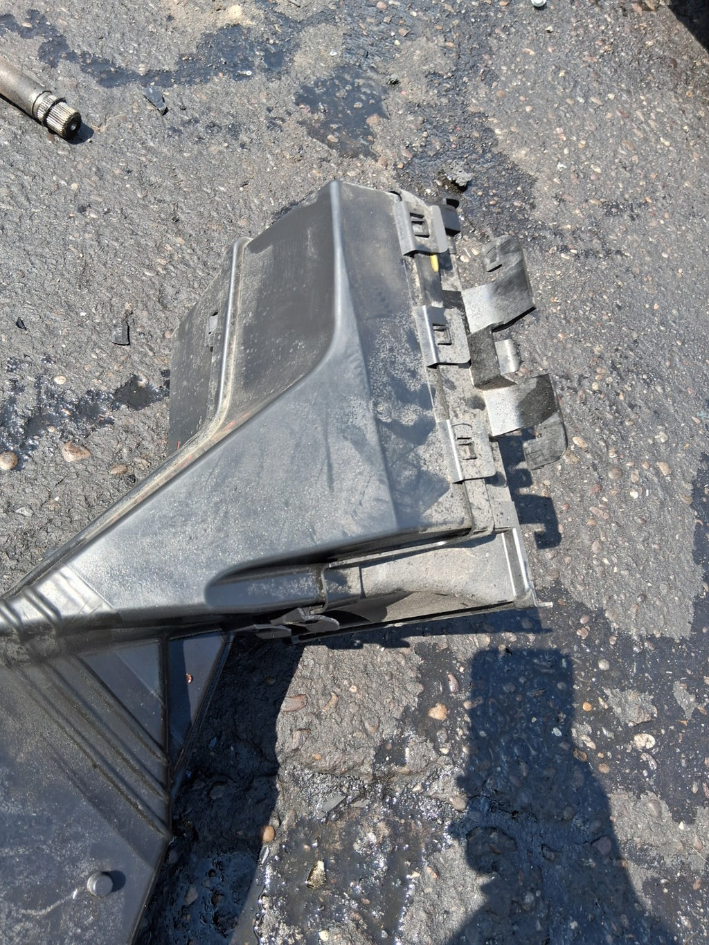 2024 DS AUTOMOBILES DS 7 1.5 DIESEL AIR INTAKE GUIDE DUCT 9828671380