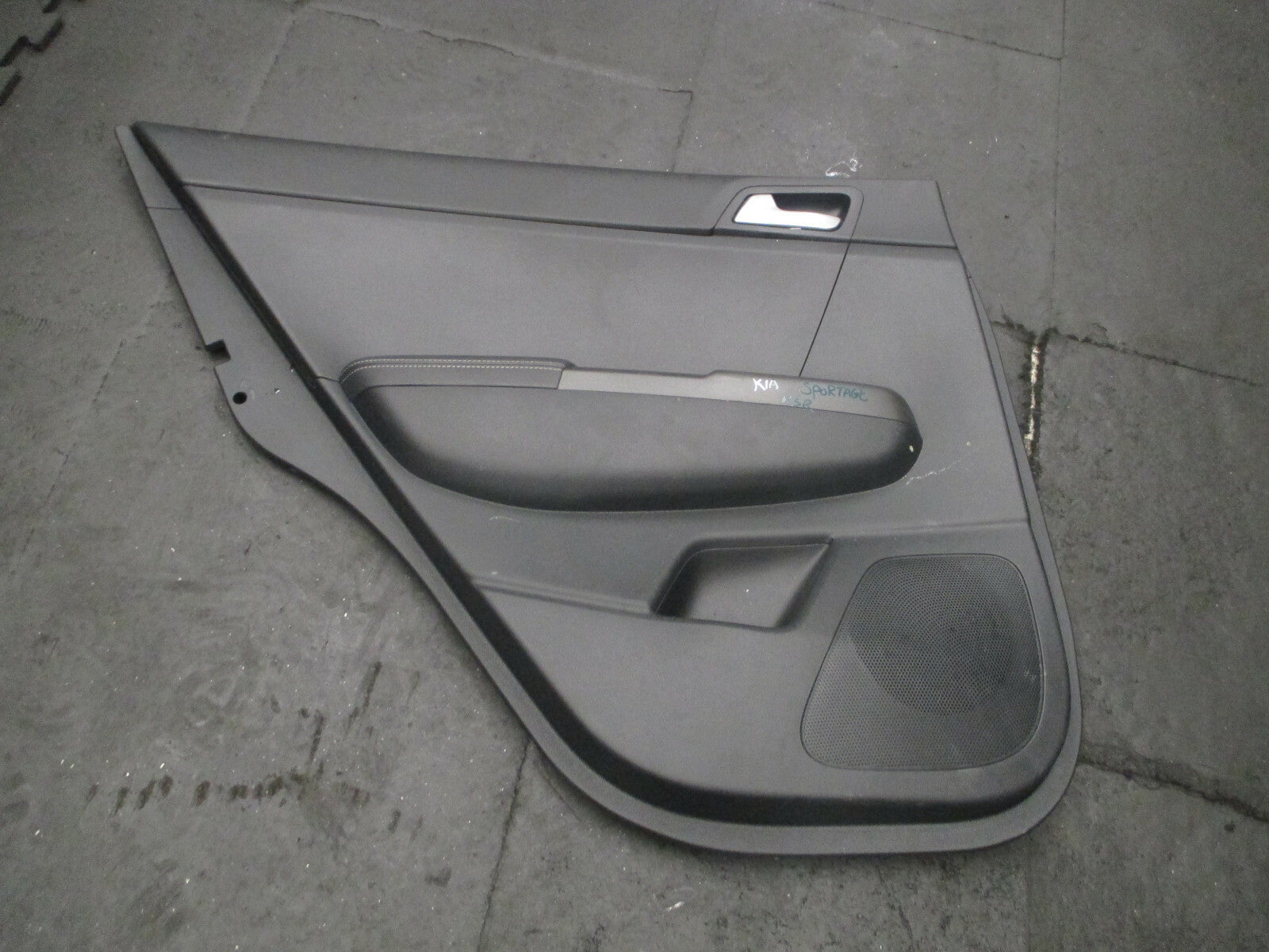 KIA SPORTAGE MK4 2020 FACELIFT NSR PASSENGER SIDE REAR PLASTIC DOOR CARD PANEL