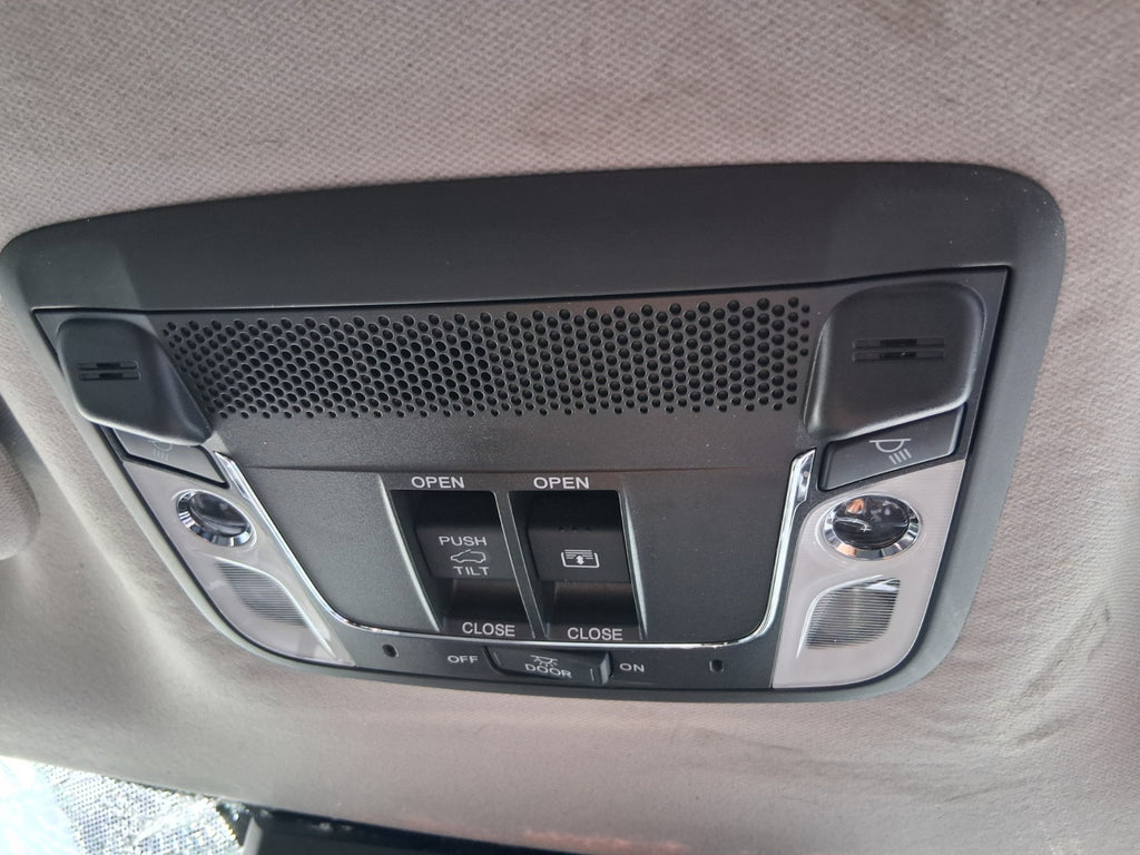 2020 HONDA HR-V FACELIFT FRONT INTERIOR ROOF READING COURTESY LIGHT