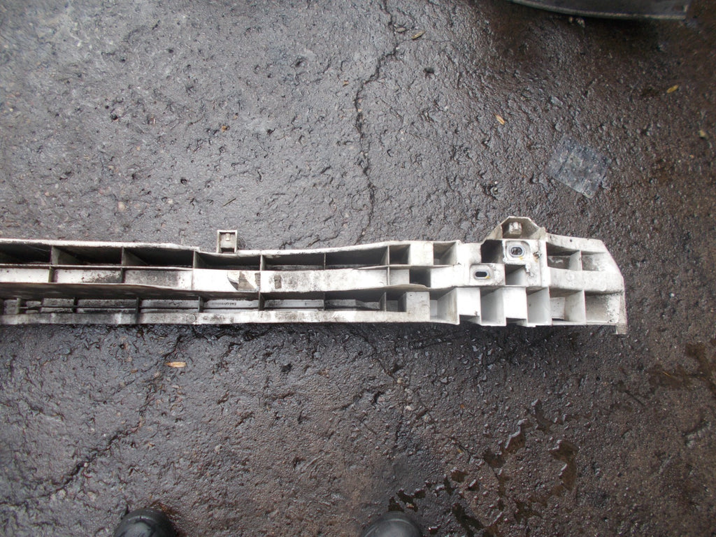 RENAULT CLIO (MK3) REAR BUMPER REINFORCER 8200467197