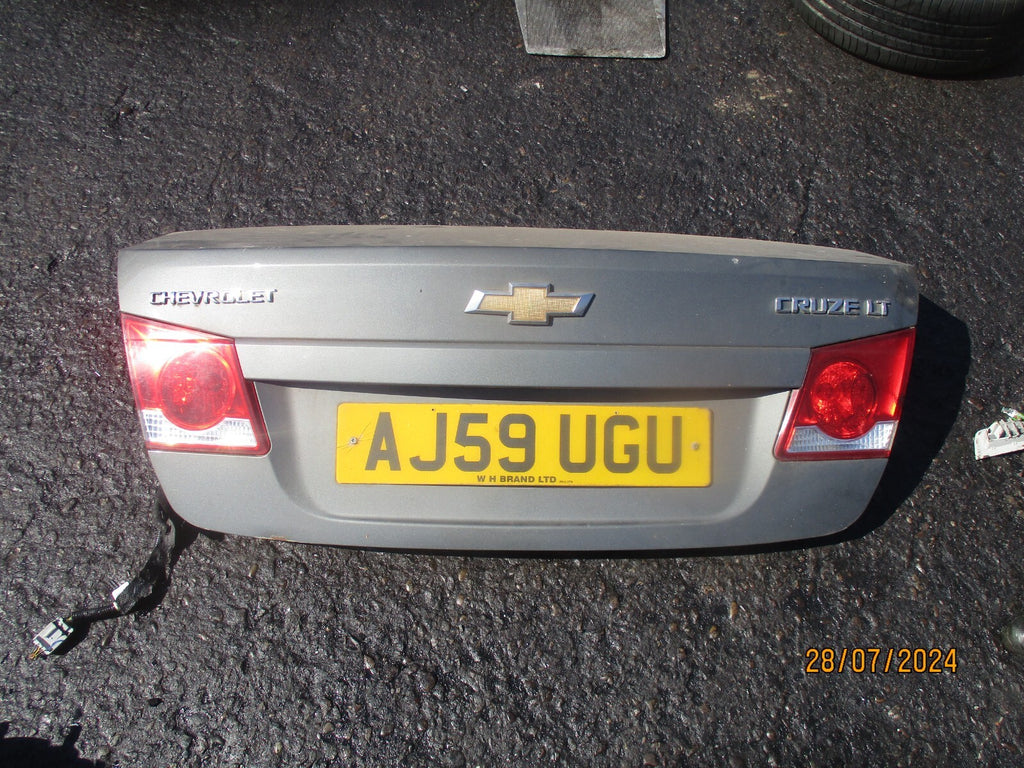 CHEVROLET CRUZE 2009 REAR COMPLETE TAILGATE BOOTLID GREY