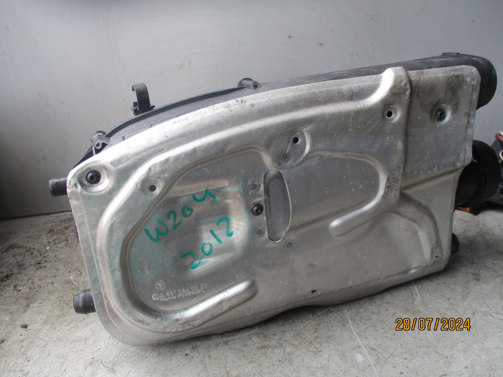 2012 MERCEDES BENZ W204 C CLASS AIR FILTER BOX A6510903501