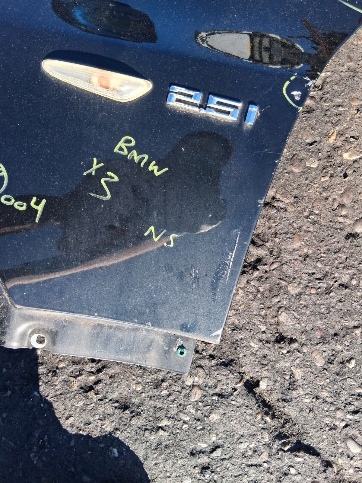 2004 BMW X3 E83 NSF PASSENGER SIDE FRONT LEFT WING PANEL BLACK