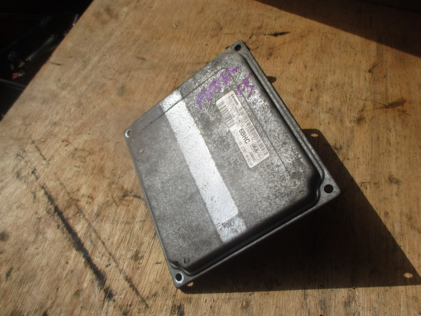FORD FIESTA MK6 2005 1.4 PETROL ECU ENGINE CONTROL MODULE UNIT 4S612A650SC