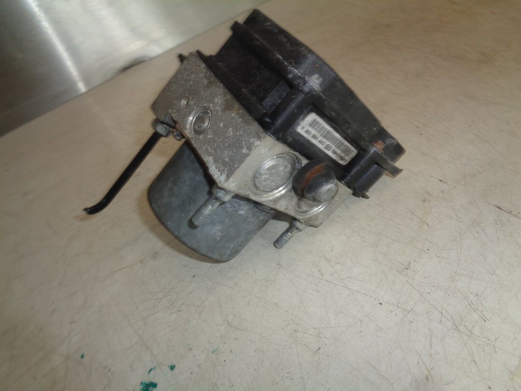MITSUBISHI COLT MK6 2005 1.1 PETROL ABS PUMP AND MODULE MN116161