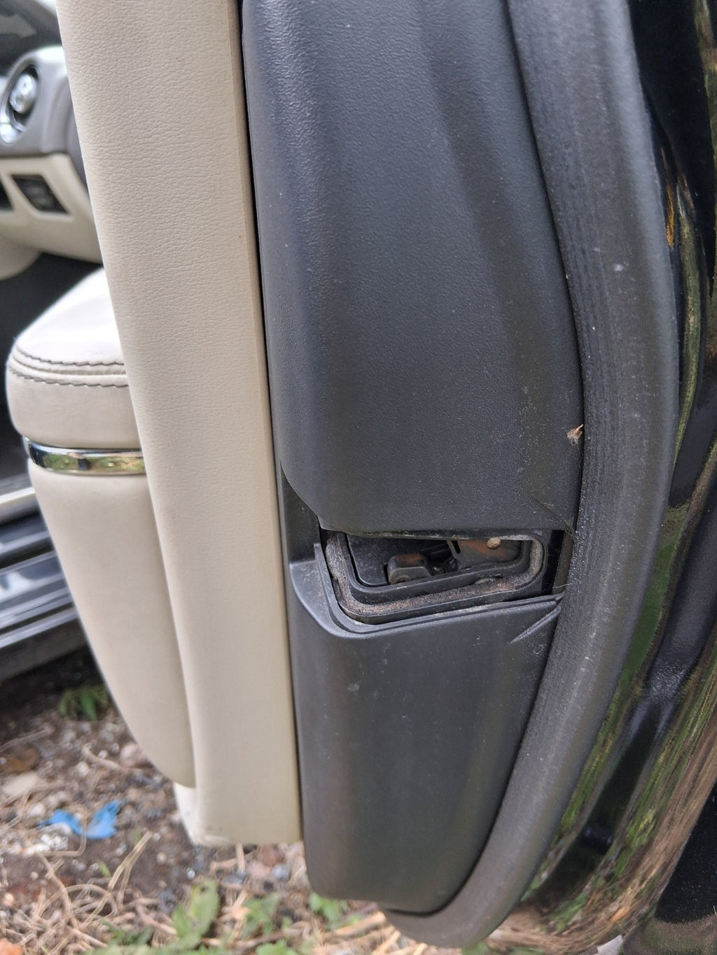 2012 JAGUAR XJ X351 OSF DRIVER SIDE FRONT RIGHT DOOR LOCK MECHANISM