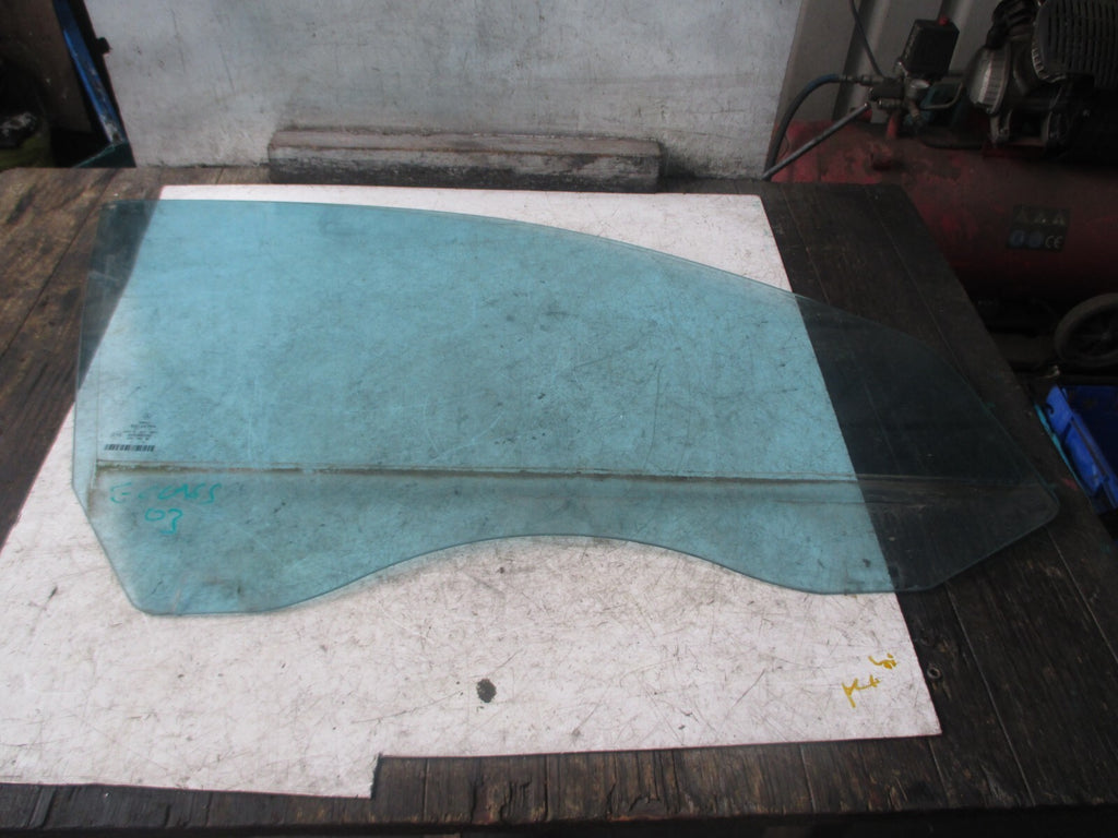 MERCEDES BENZ E CLASS 2003 5 DOOR OSF DRIVER SIDE FRONT DOOR WINDOW GLASS