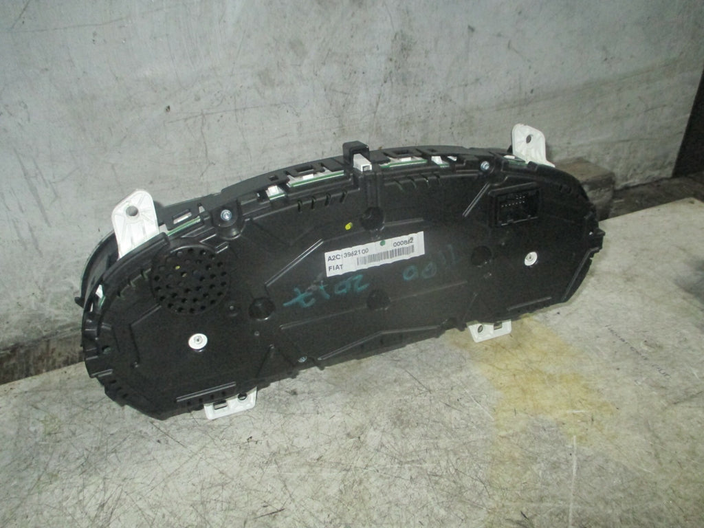 FIAT TIPO 2017 1.4 PETROL SPEEDOMETER INSTRUMENT CLUSTER 00520783010