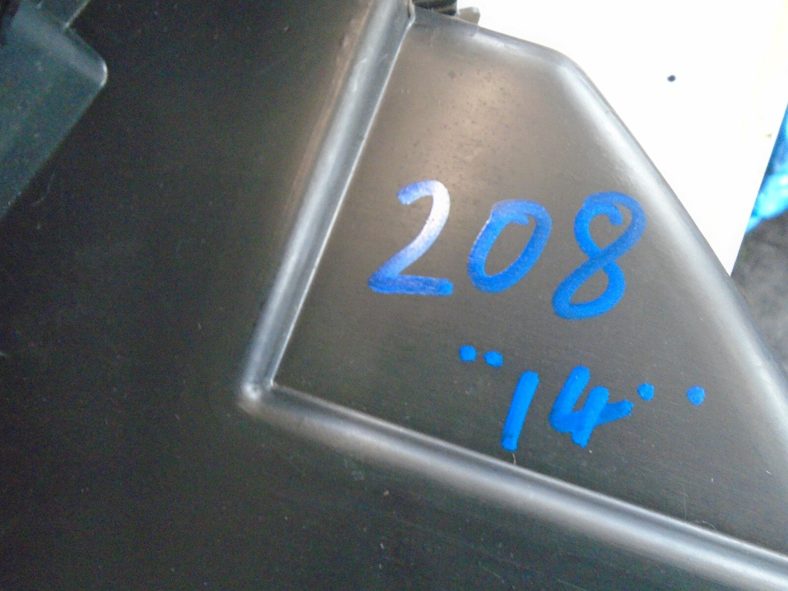 PEUGEOT 208 2014 GLOVE BOX COMPARTMENT 9674182477