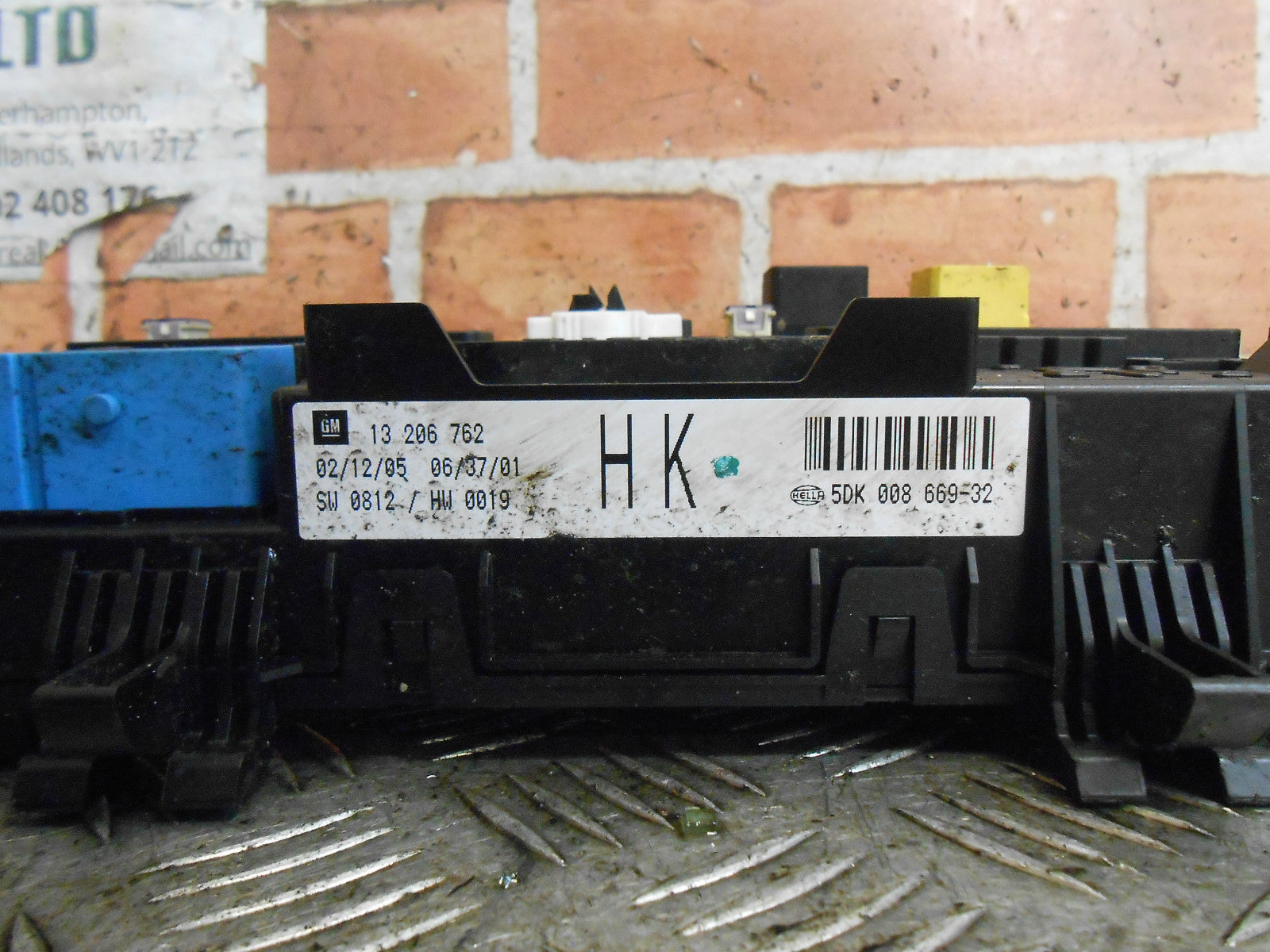 VAUXHALL ASTRA H MK5 2006 FUSE RELAY BOX UNIT 13206762