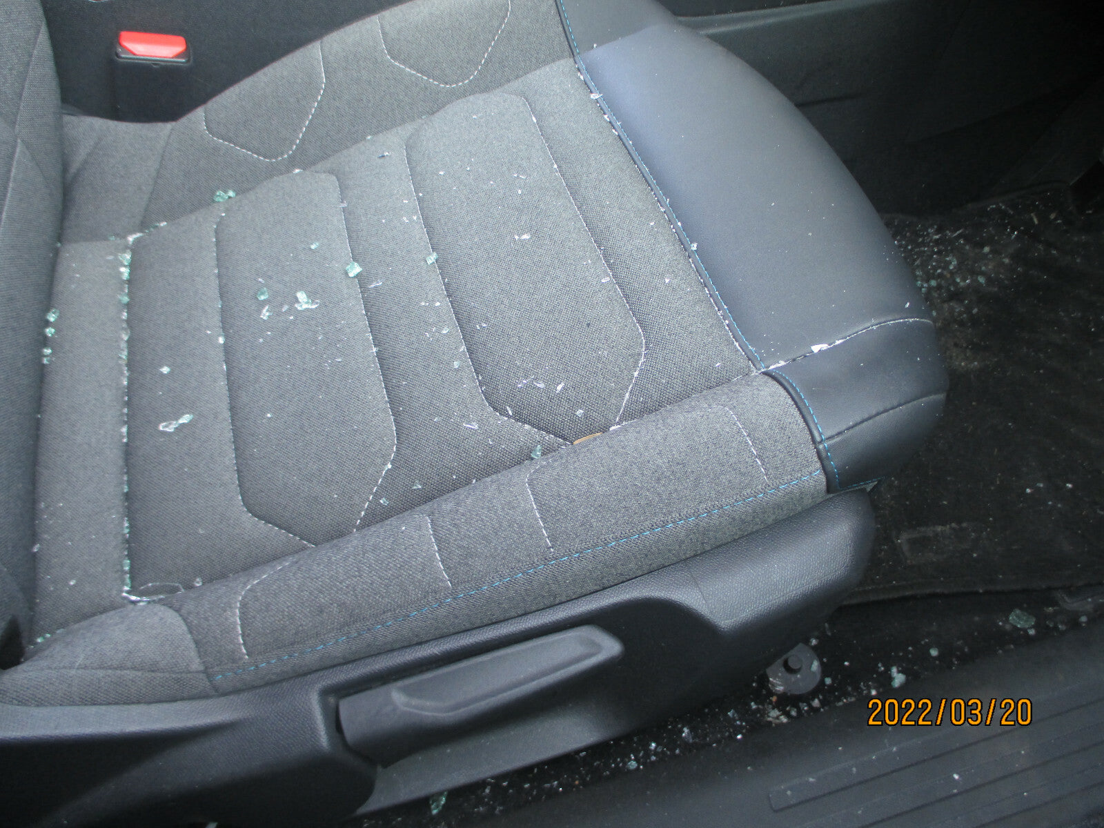 CITROEN C4 MK3 2021 OSF DRIVER SIDE FRONT COMPLETE SEAT FABRIC & HALF LEATHER