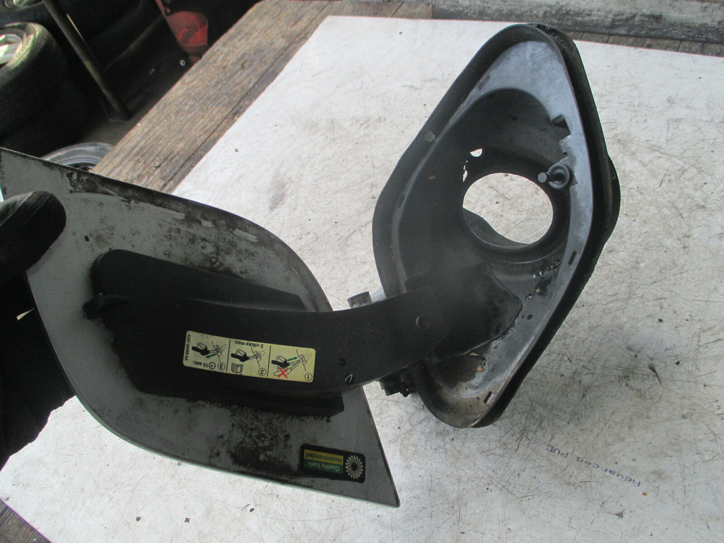 FORD FOCUS MK3 2012 FUEL FILLER FLAP BM51A27936