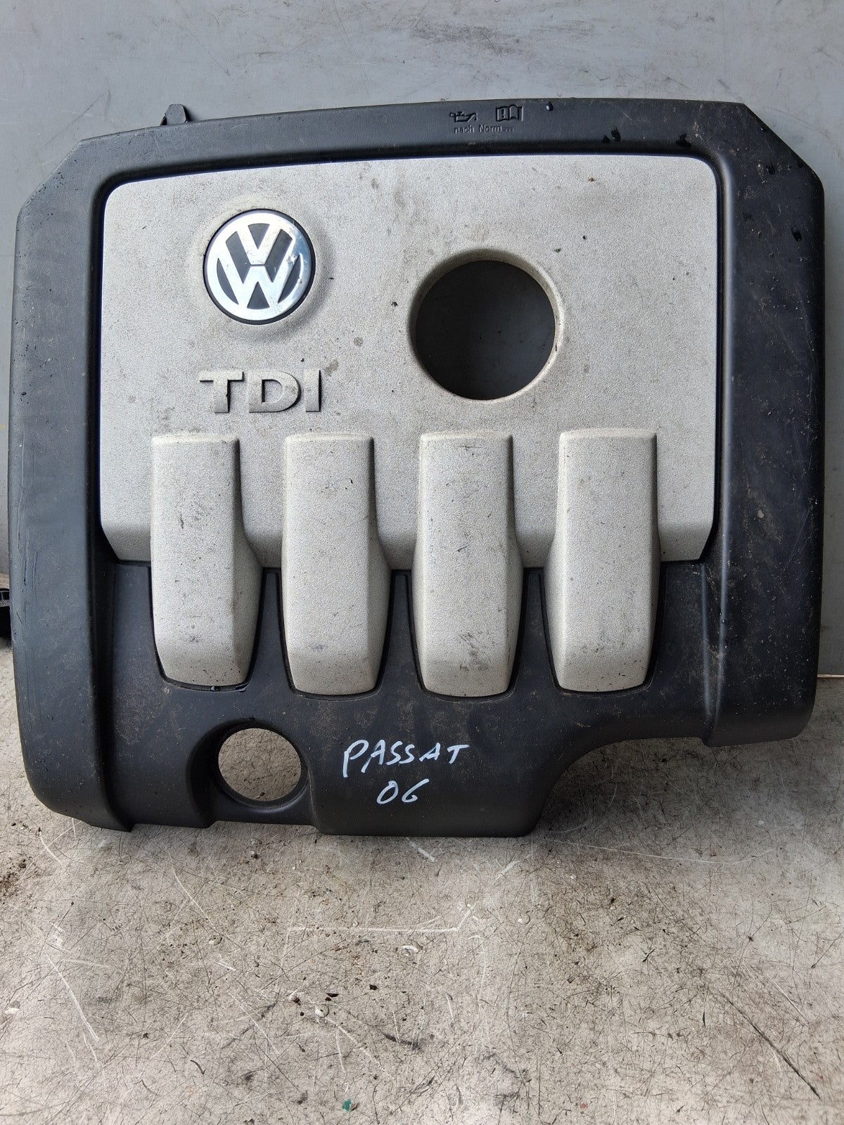 2006 VW VOLKSWAGEN PASSAT B6 ESTATE ENGINE COVER 03C103925
