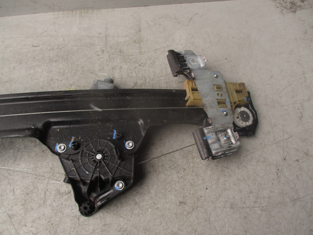 2018 FORD ECOSPORT NSF PASSENGER SIDE FRONT WINDOW MOTOR & REGULATOR GN15A3201FB