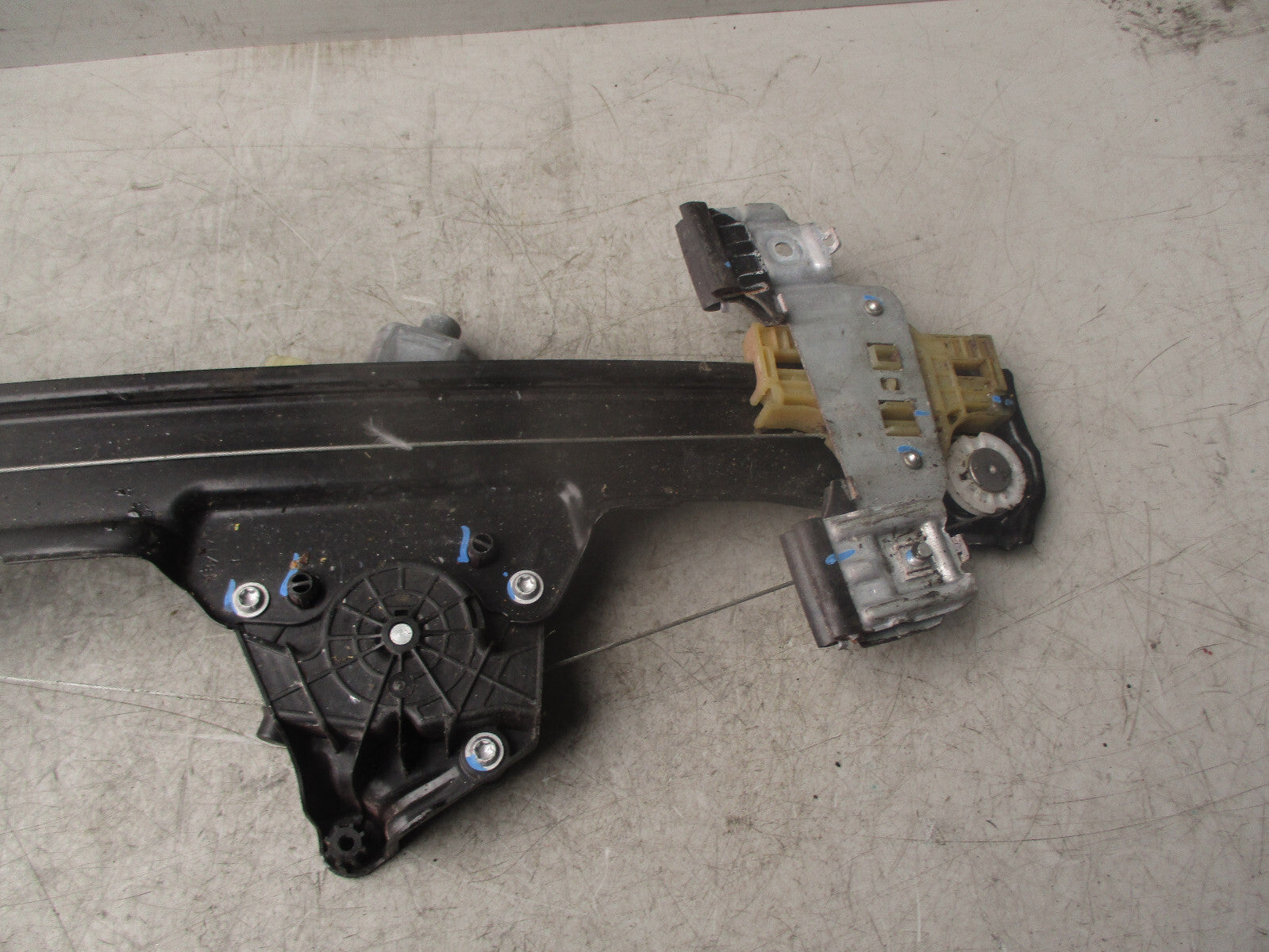 2018 FORD ECOSPORT NSF PASSENGER SIDE FRONT WINDOW MOTOR & REGULATOR GN15A3201FB