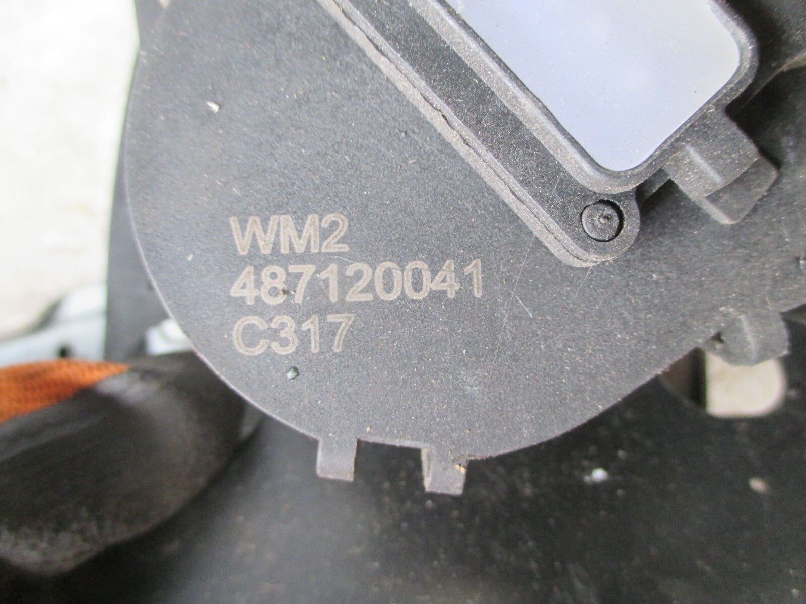 BMW MINI ONE R50 2005 FRONT WINDSCREEN WIPER MOTOR