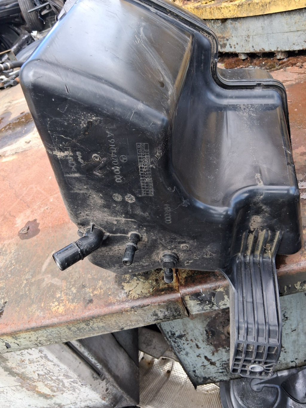2020 MERCEDES SPRINTER W907 2.1 DIESEL ADBLUE TANK PUMP A0994711300 A9104700000
