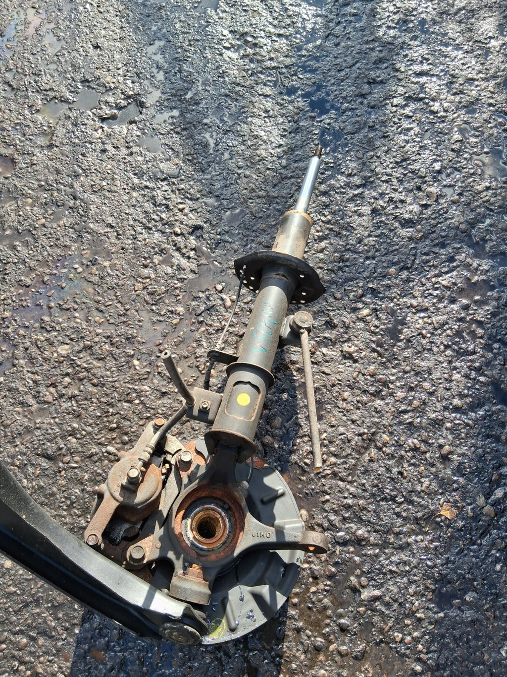 2022 SUZUKI VITARA MK4 1.4 PETROL OSF DRIVER SIDE FRONT RIGHT HUB SHOCK LEG