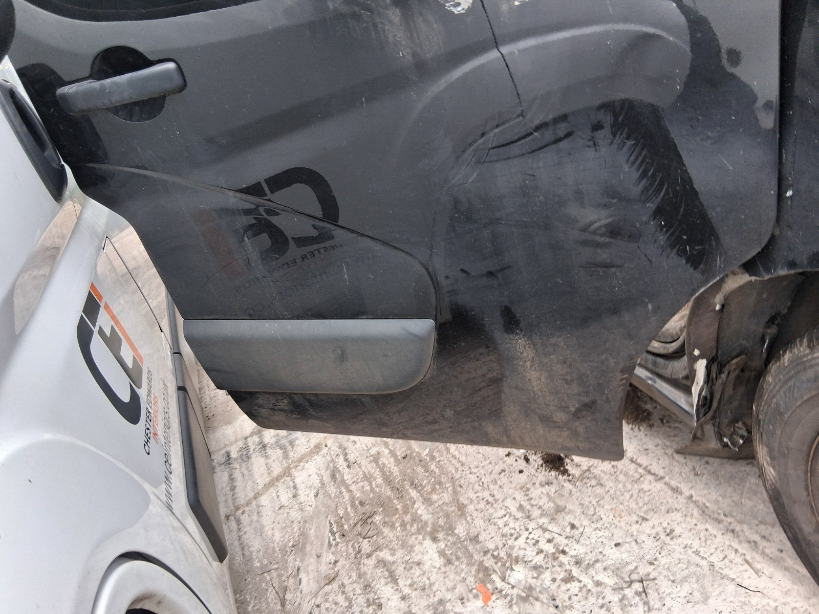 2021 NISSAN NV400 MK1 OSF DRIVER SIDE FRONT RIGHT BARE DOOR BLACK