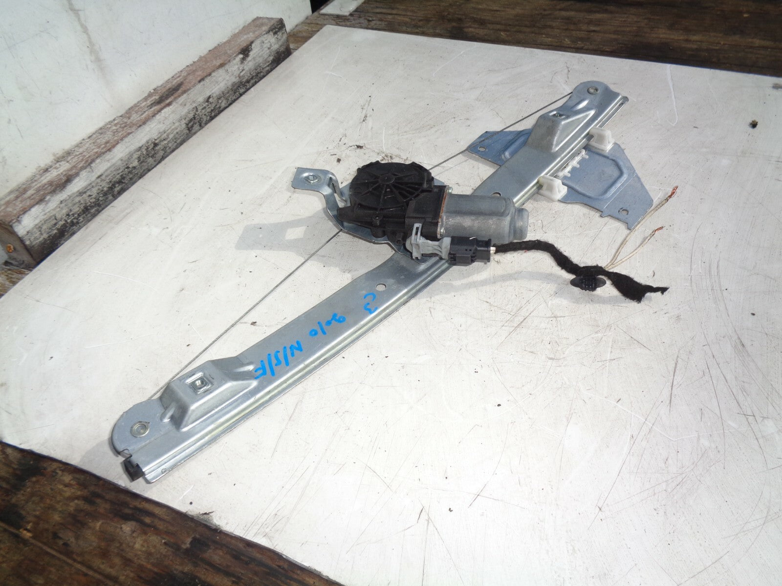 CITROEN C3 MK2 2010 NSF PASSENGER SIDE FRONT WINDOW REGULATOR & MOTOR 9683129480