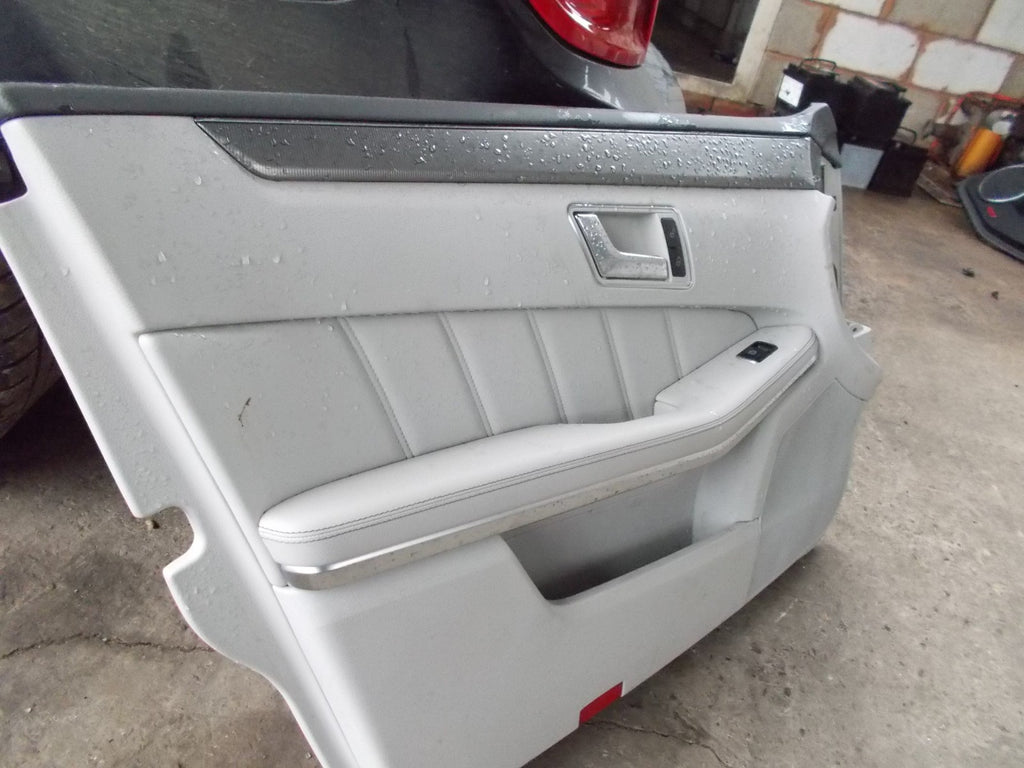 MERCEDES E CLASS W212 2016 NSF PASSENGER SIDE FRONT DOOR CARD WHITE