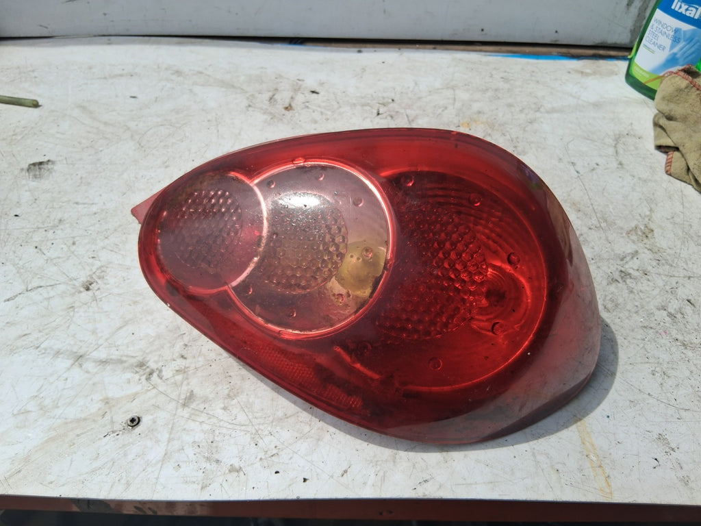 2008 TOYOTA AYGO MK1  OSR DRIVER SIDE REAR TAIL LIGHT LAMP 815500H010
