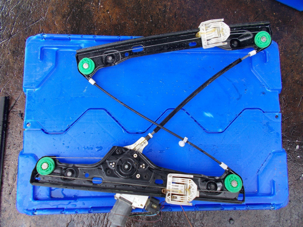 2007 BMW 320D SE OSF DRIVERS SIDE FRONT WINDOW REGULATOR & MOTOR 6927028