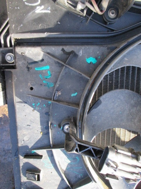 2020 SAIC LDV V80 2.5 DIESEL RADIATOR RAD PACK C00104463