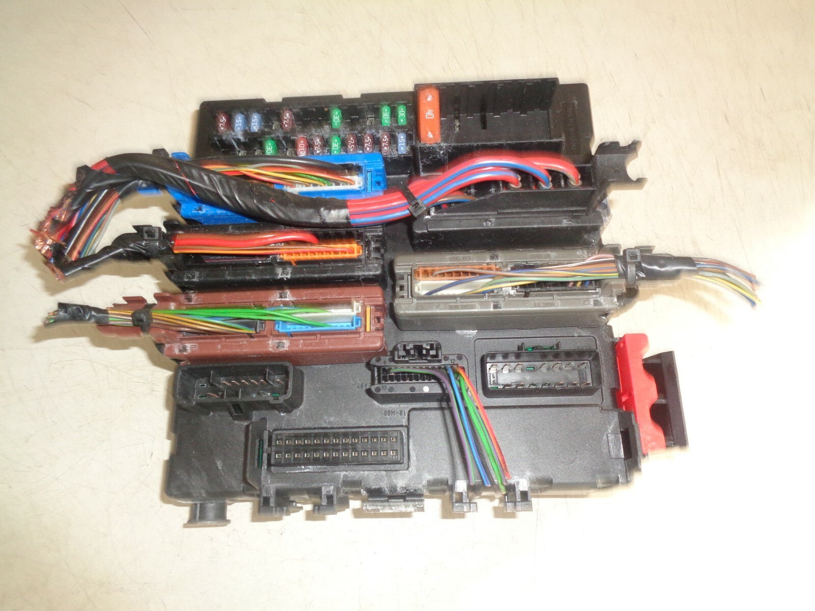 SAAB 9-3 93 VECTOR 2005 INTERIOR FUSE BOX BODY CONTROL MODULE UNIT 460023260