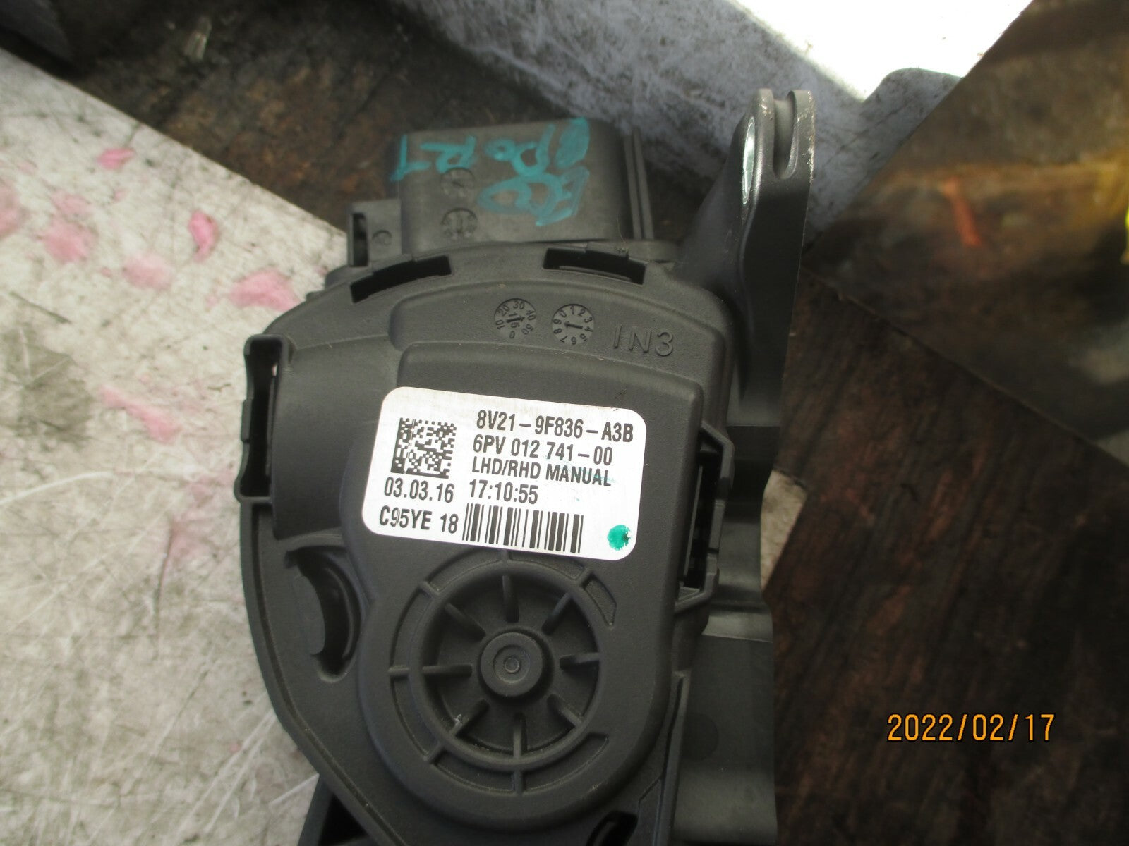 FORD ECOSPORT 2016 THROTTLE ACCELERATOR PEDAL 8V219F836A3B