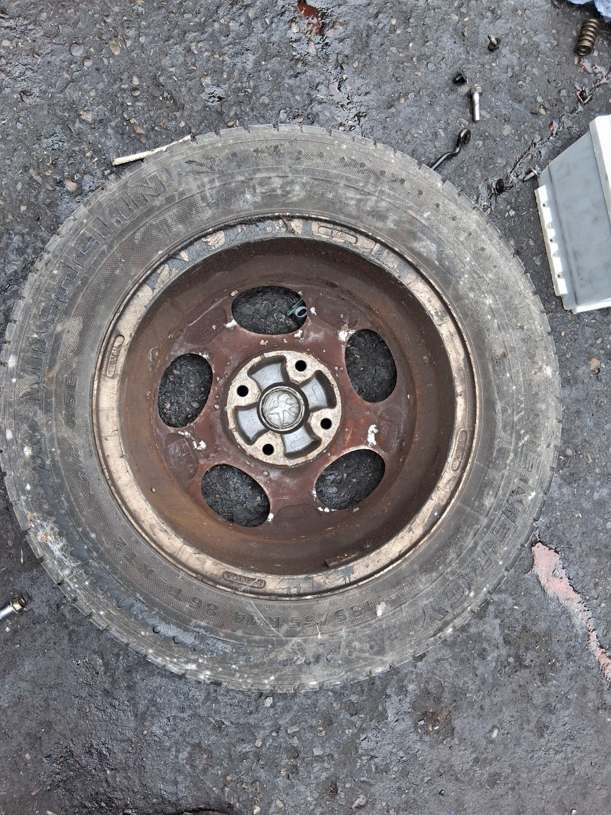 2001 PEUGEOT 206 14 INCH ALLOY WHEEL WITH TYRE 185/65R14