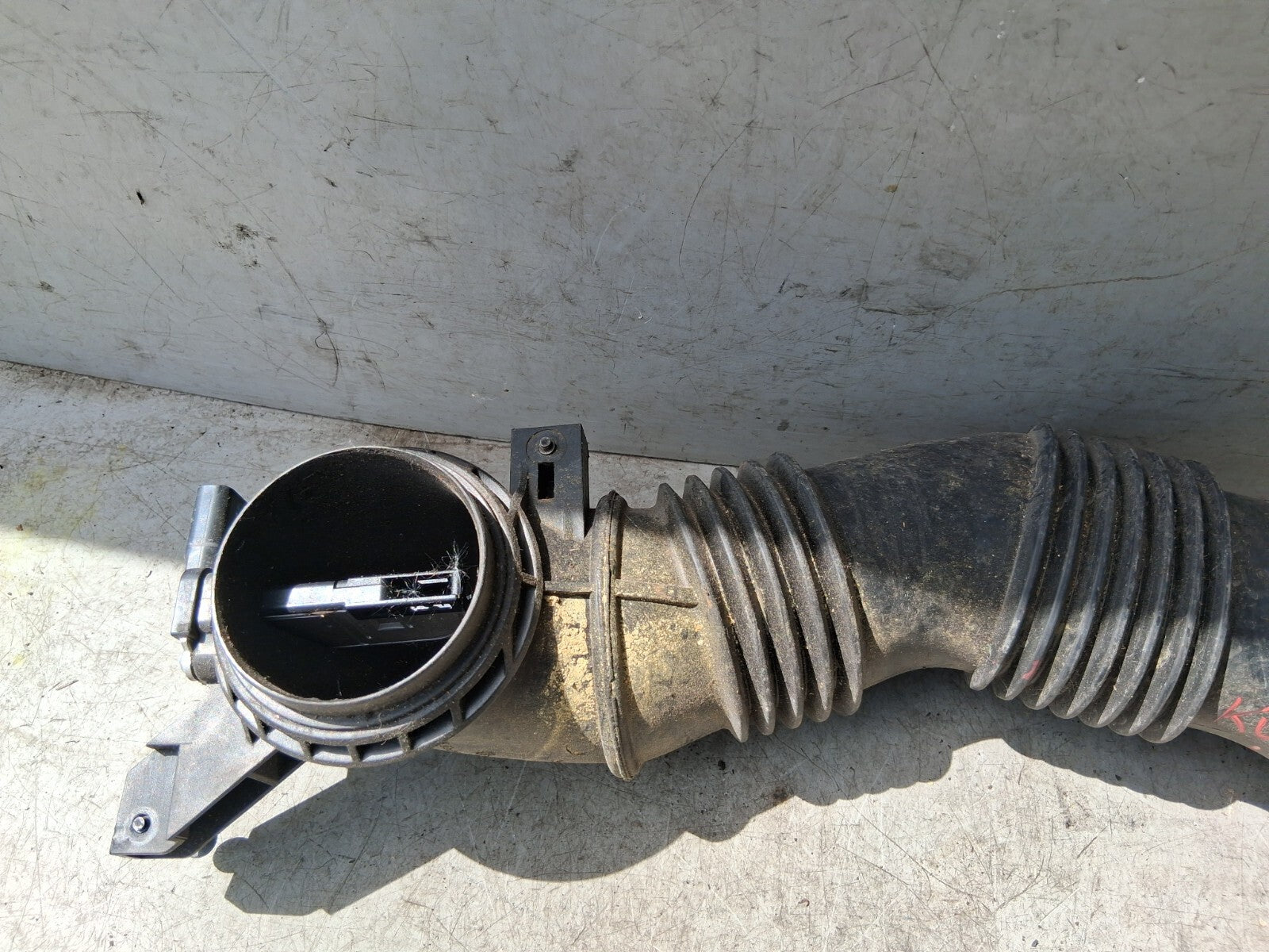 2013 FORD KUGA MK2 AIR INTAKE HOSE PIPE AV6112B624B