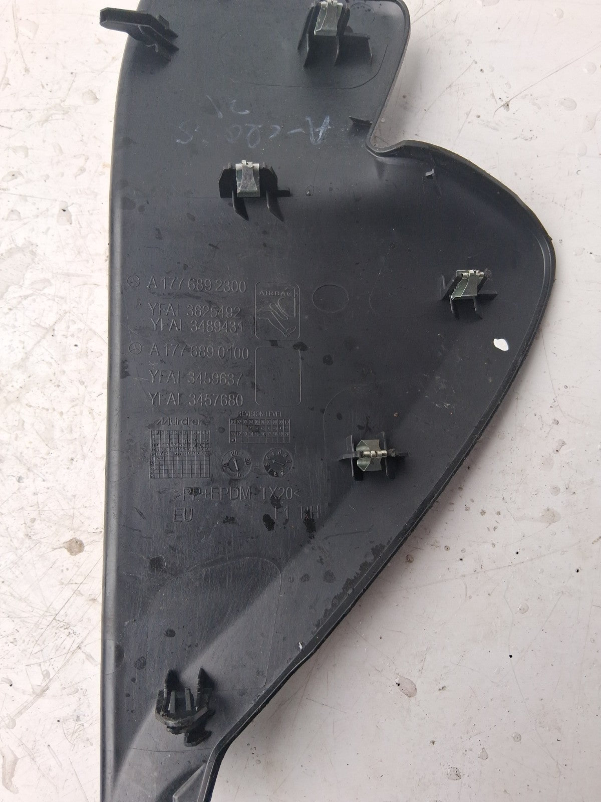 2021 MERCEDES A CLASS RIGHT SIDE INTERIOR DASHBOARD END TRIM COVER A1776892300